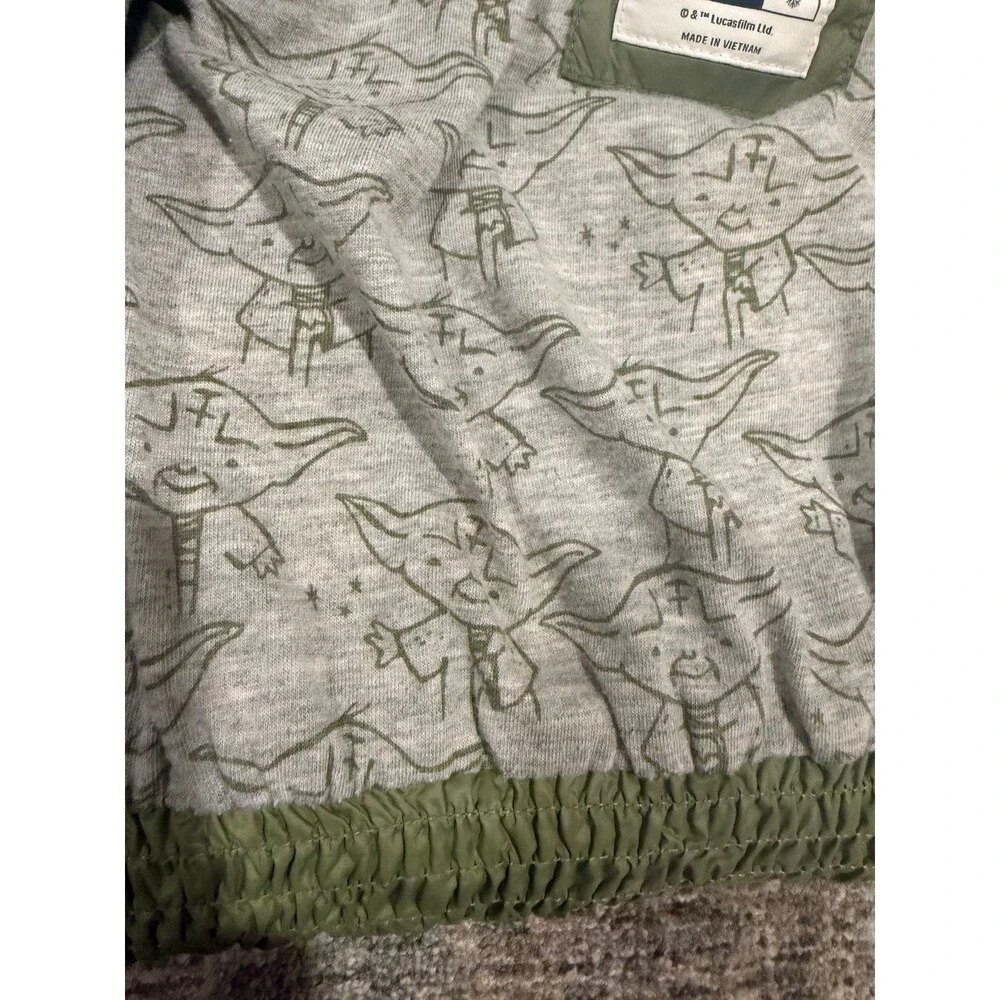 GAP baby yoda